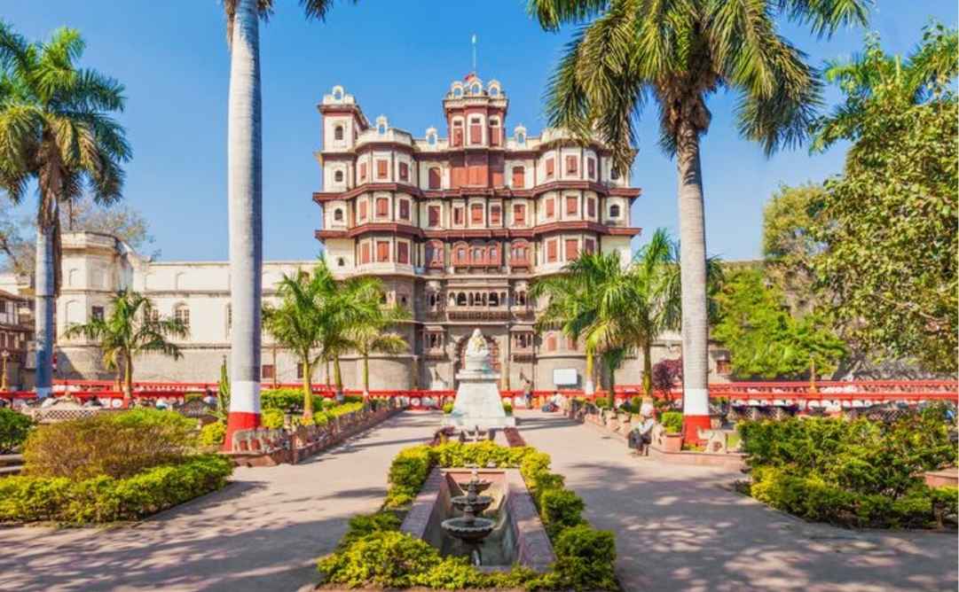 Indore local city tour taxi